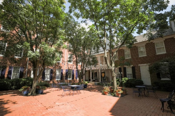 1840s Carrollton Inn image 10